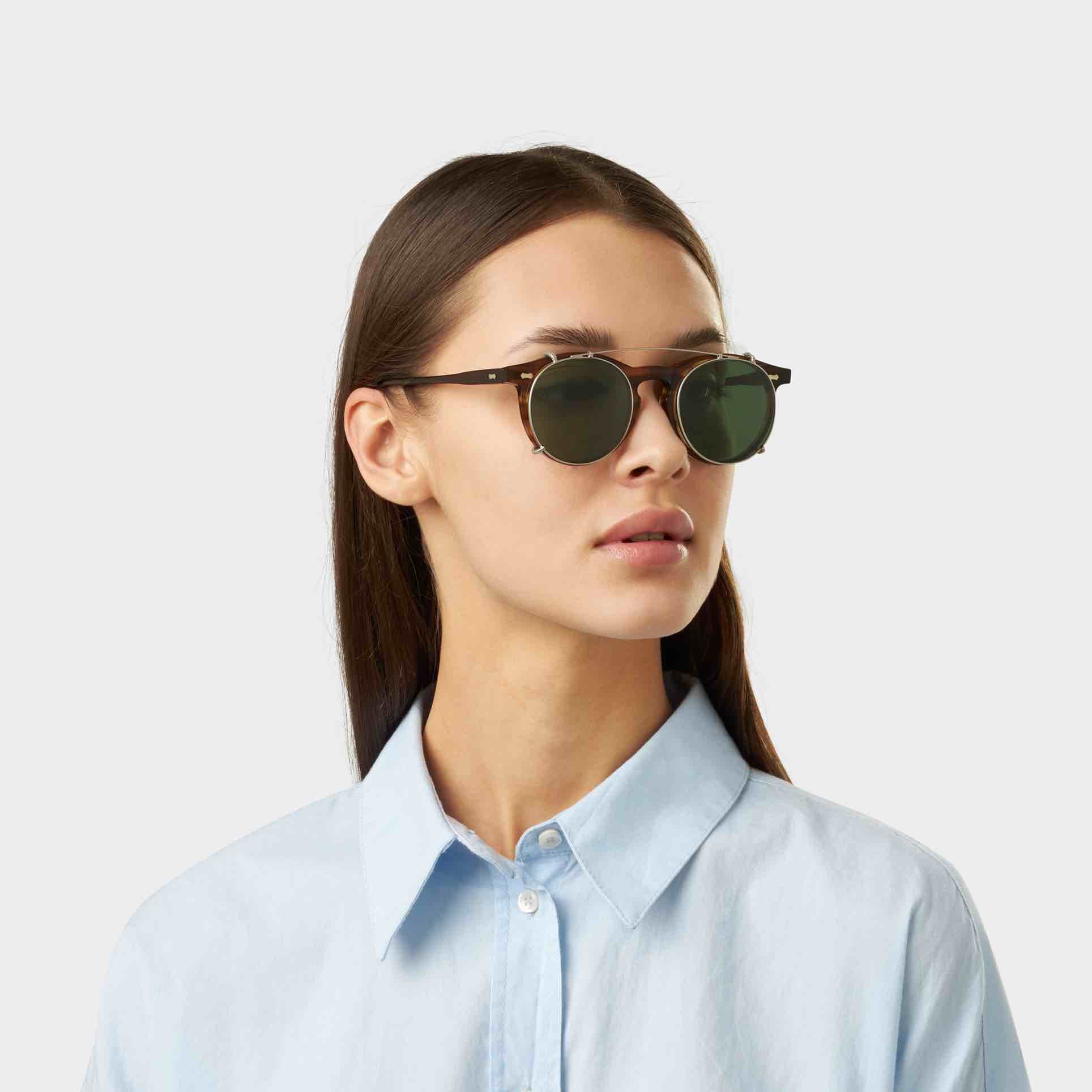 Sonnenbrille TBD