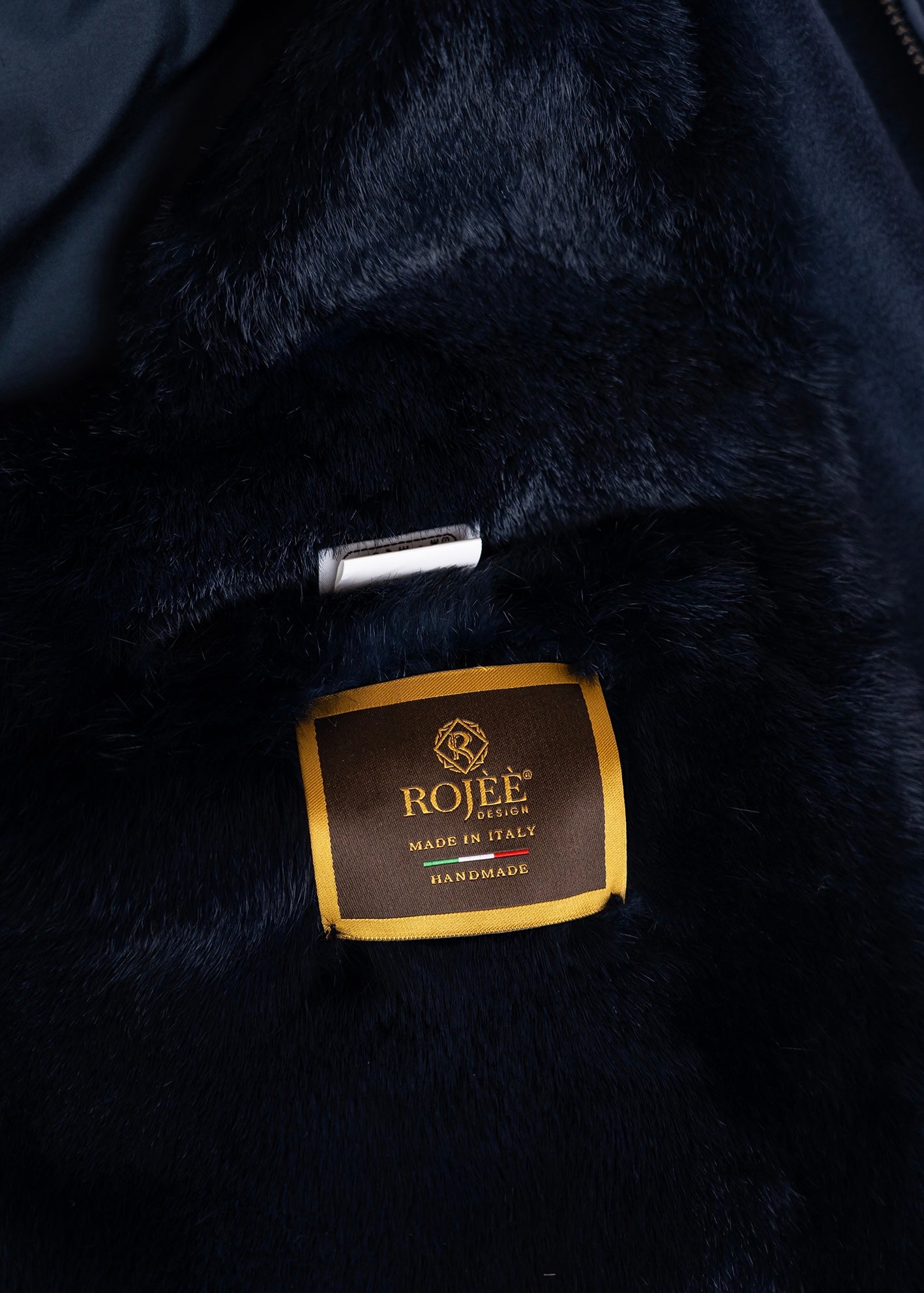 ROJÈÈ DESIGN – Cashmere Loro Piana Fabric & Raccoon Fur Jacket
