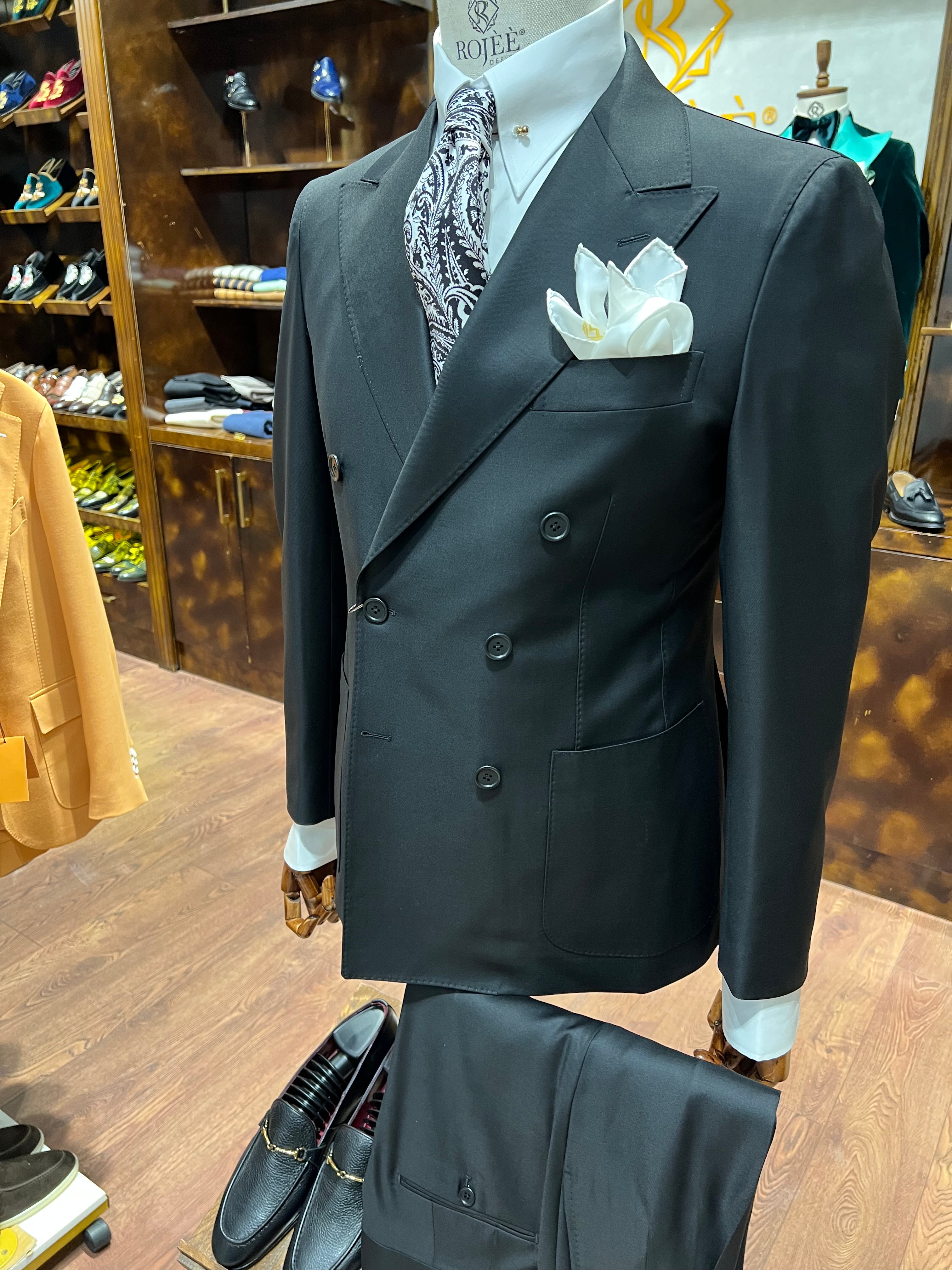 Double-breasted Suit Black