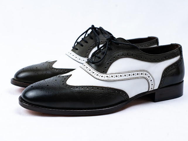 Schnürsenkel Schuhe aus Leder
