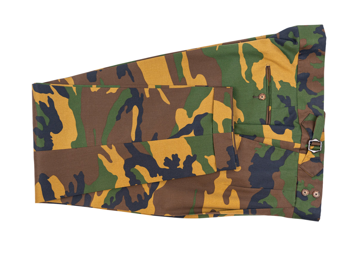 Camouflage Anzug
