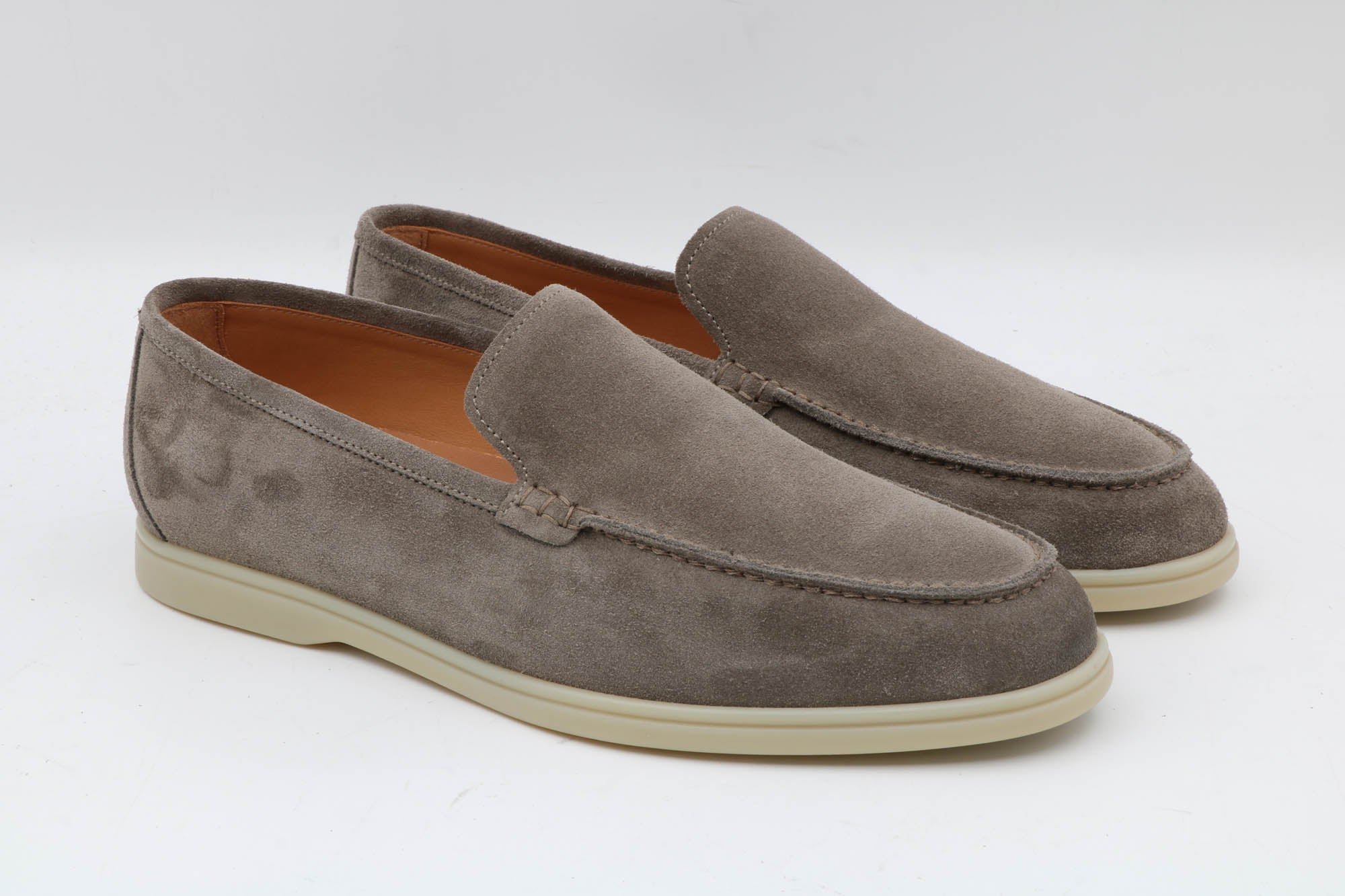 Eleganter Damen-Loafer Farbe Taupe