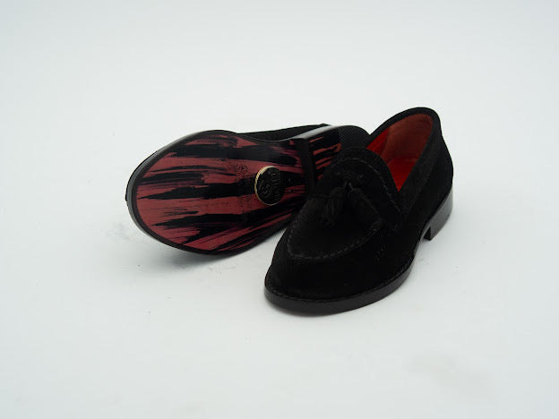 Tassel Loafer in Suede