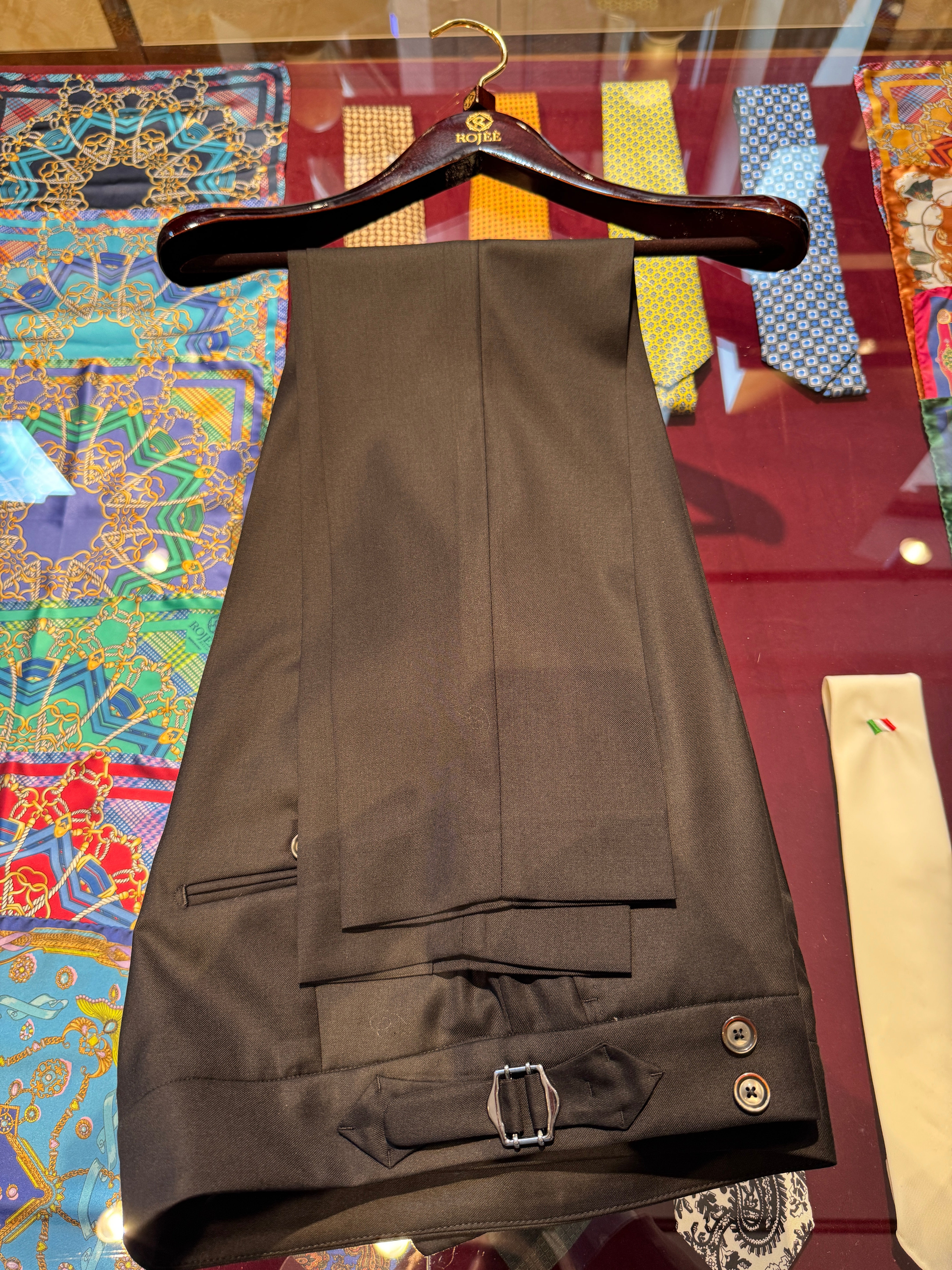 Damenanzüge Farbe Schwarz