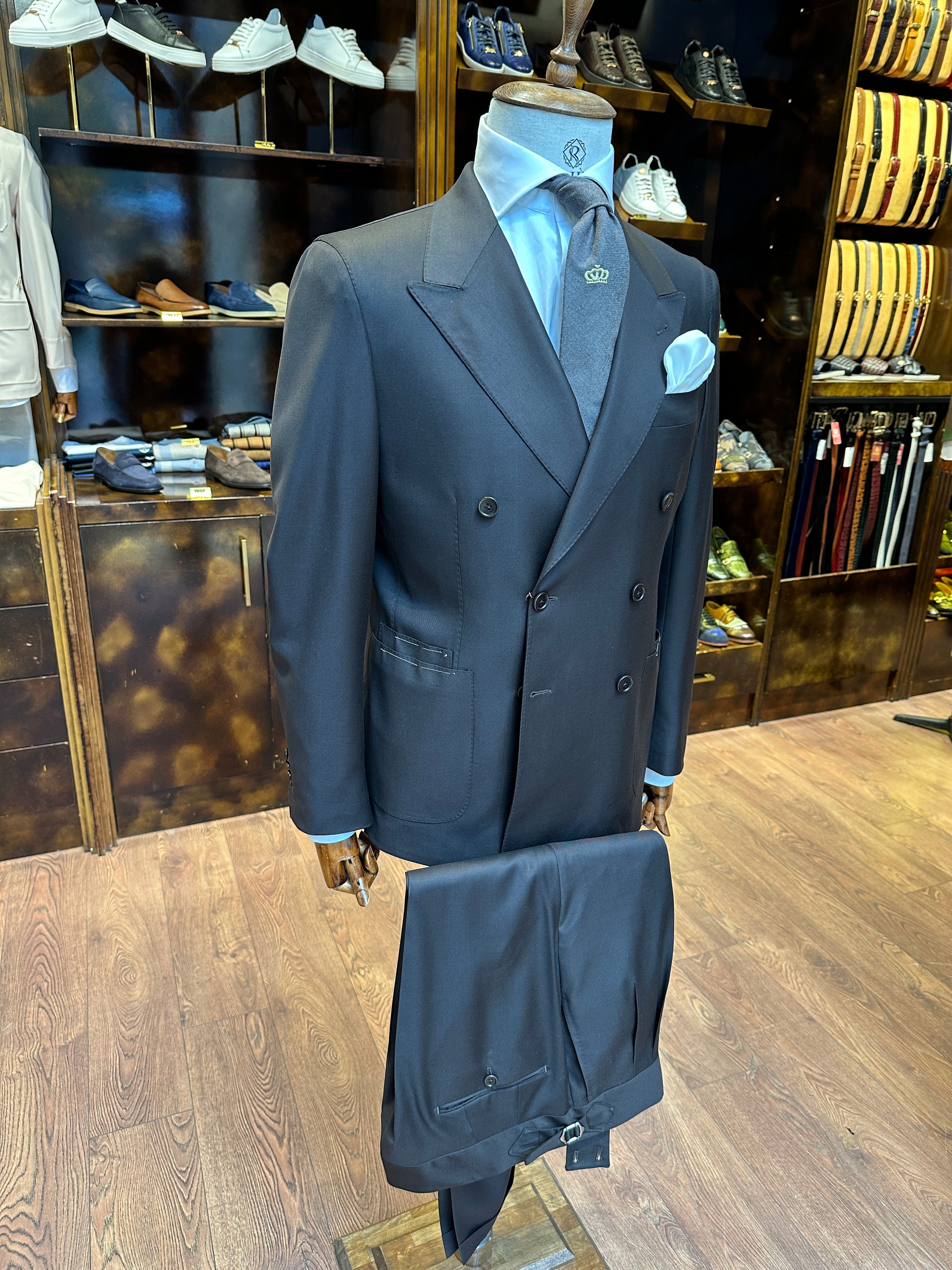 Double-breasted suit brown