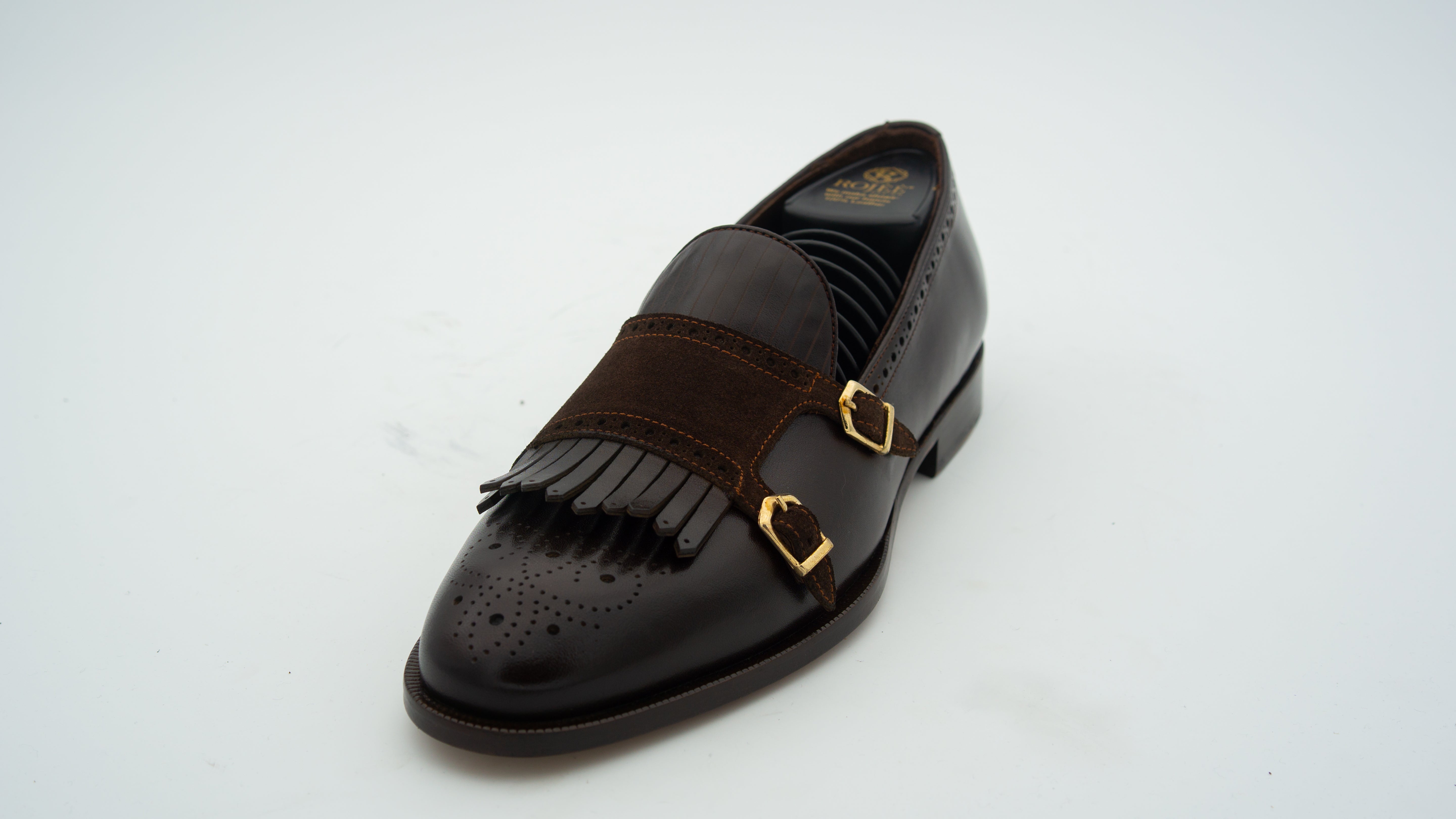 Slipper with fringes - double buckle