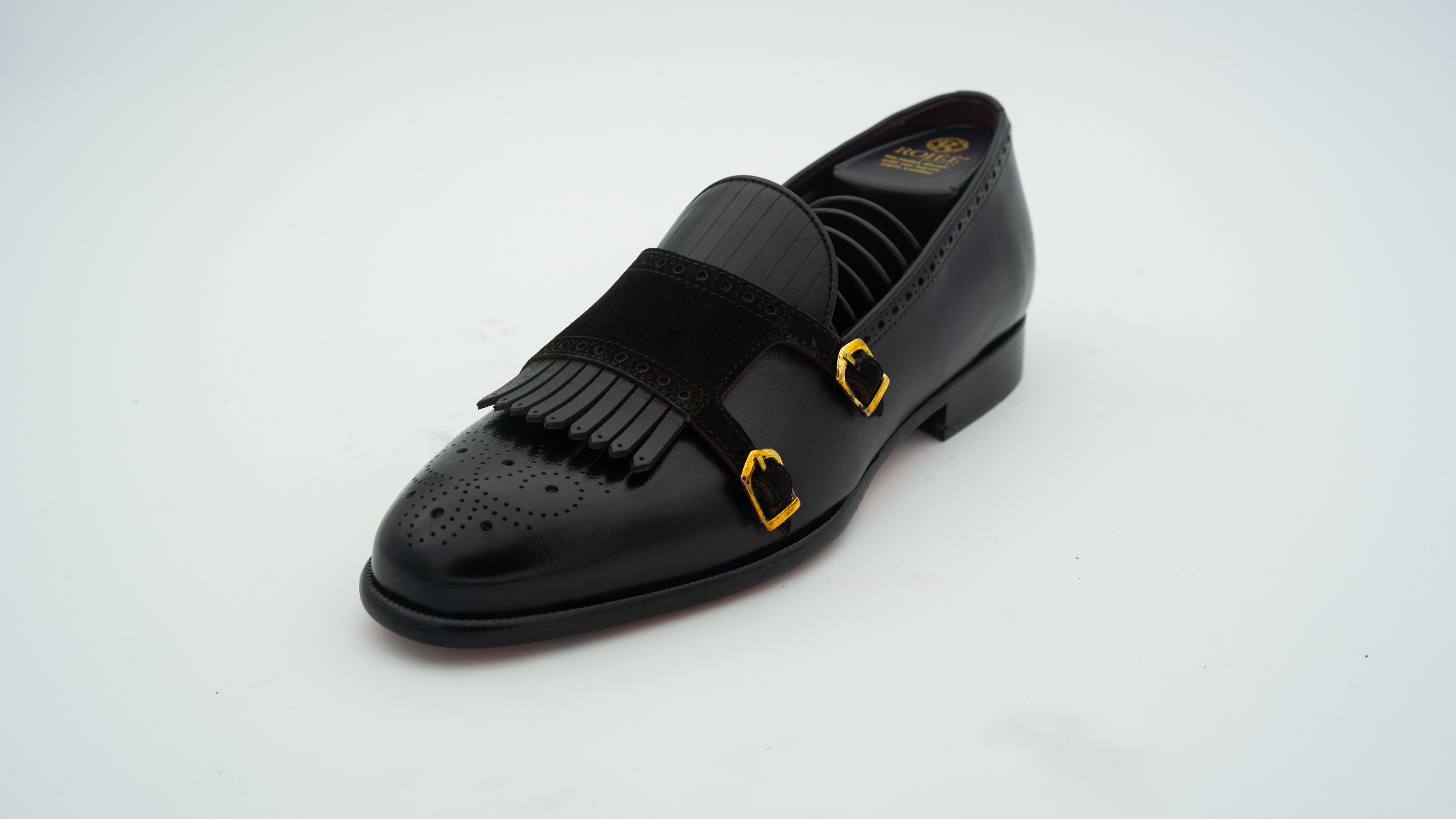 Slipper with fringes - double buckle