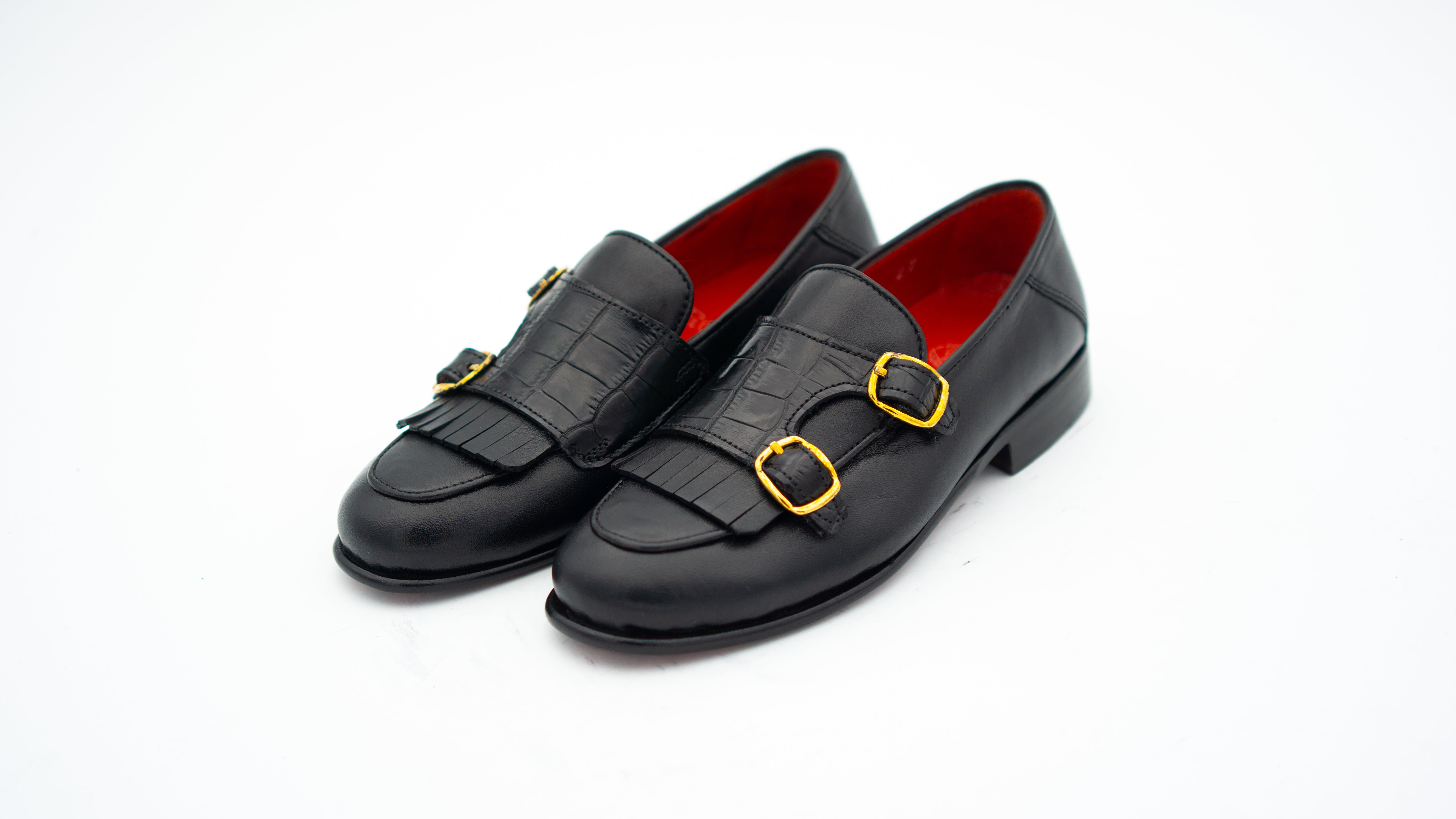 Slipper mit Fransen aus Leder