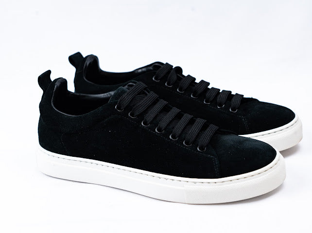 Handgefertigte Wildleder Sneaker aus Italien