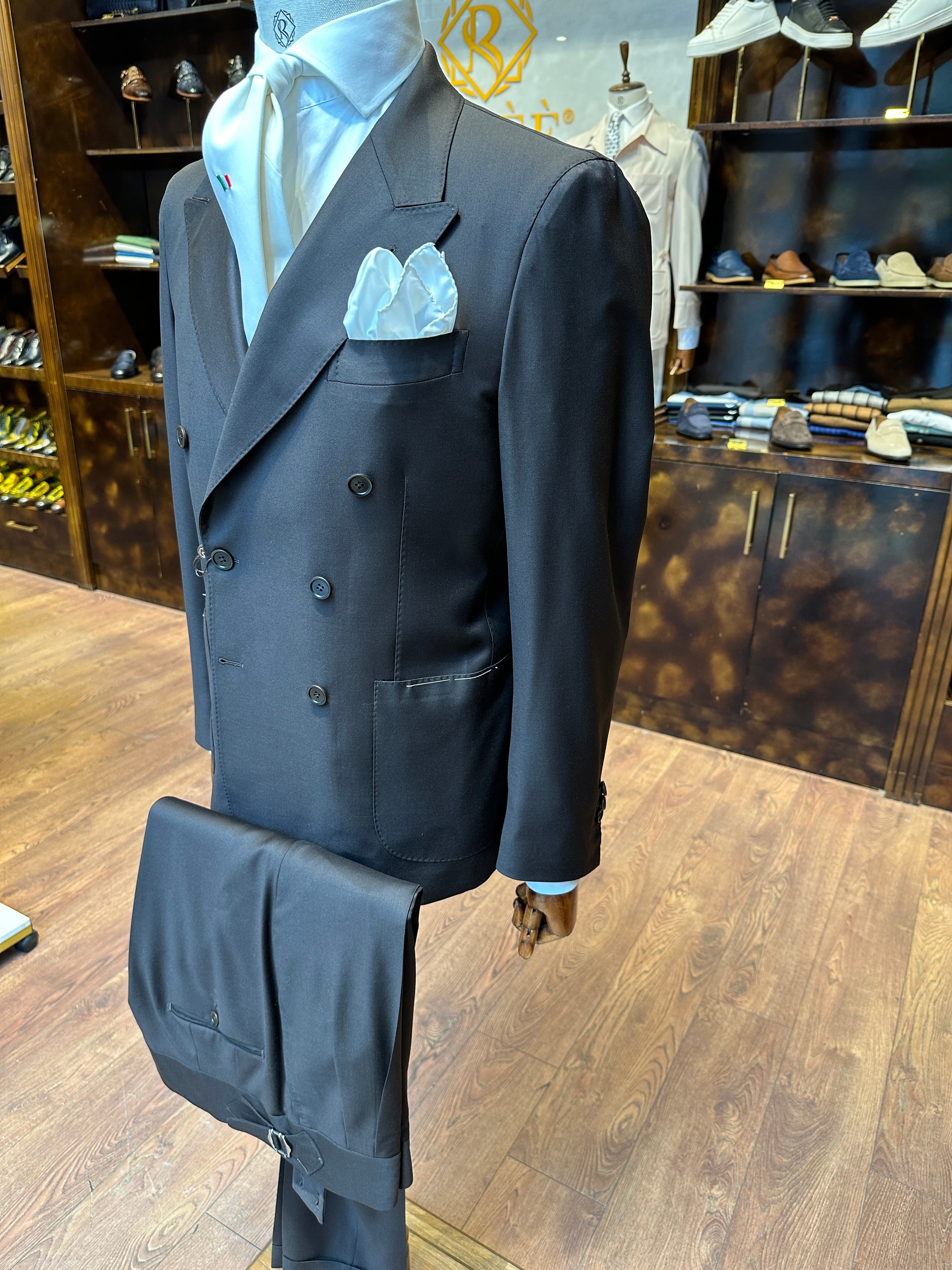 Double-breasted suit brown