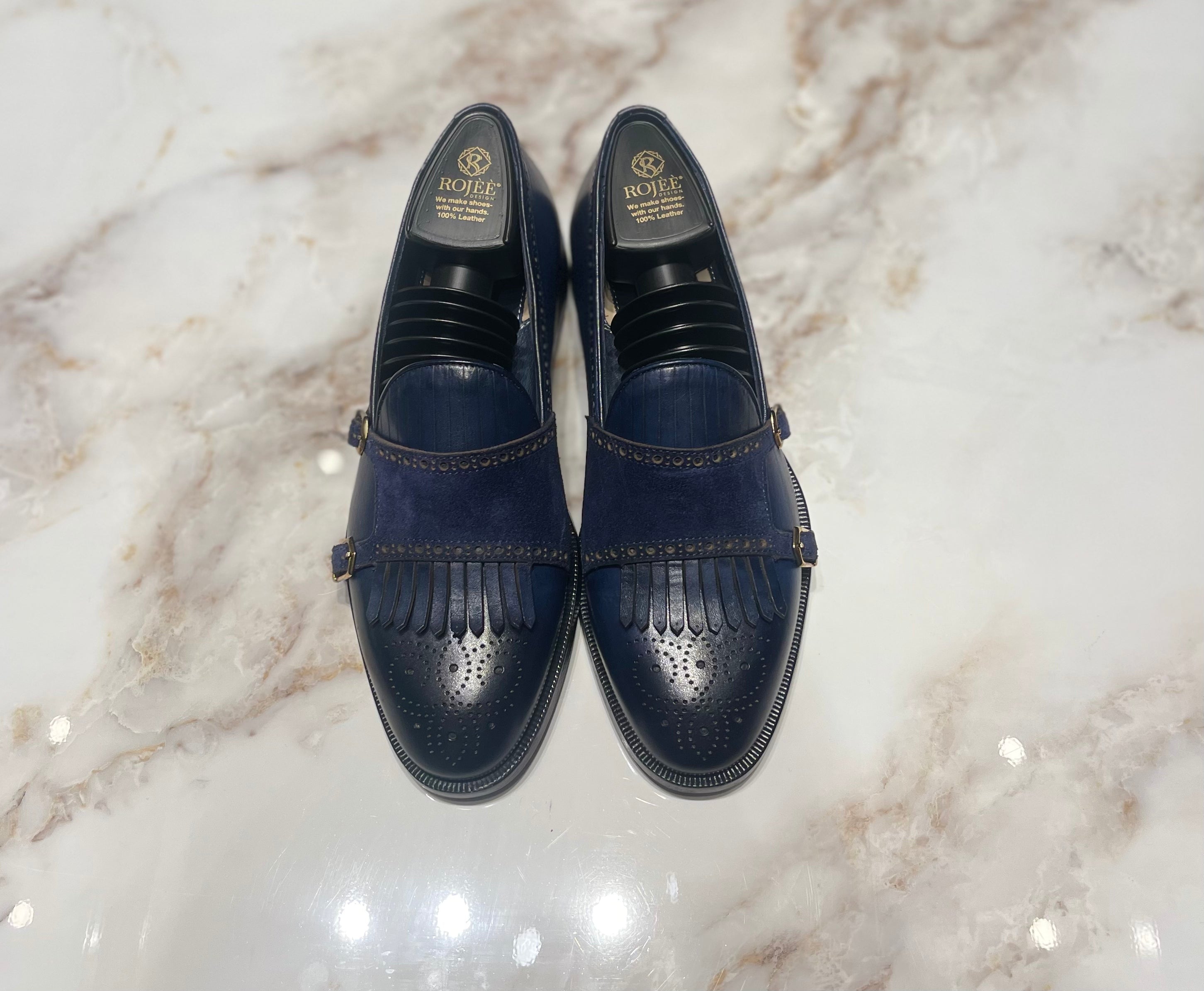 Slipper with fringes - double buckle