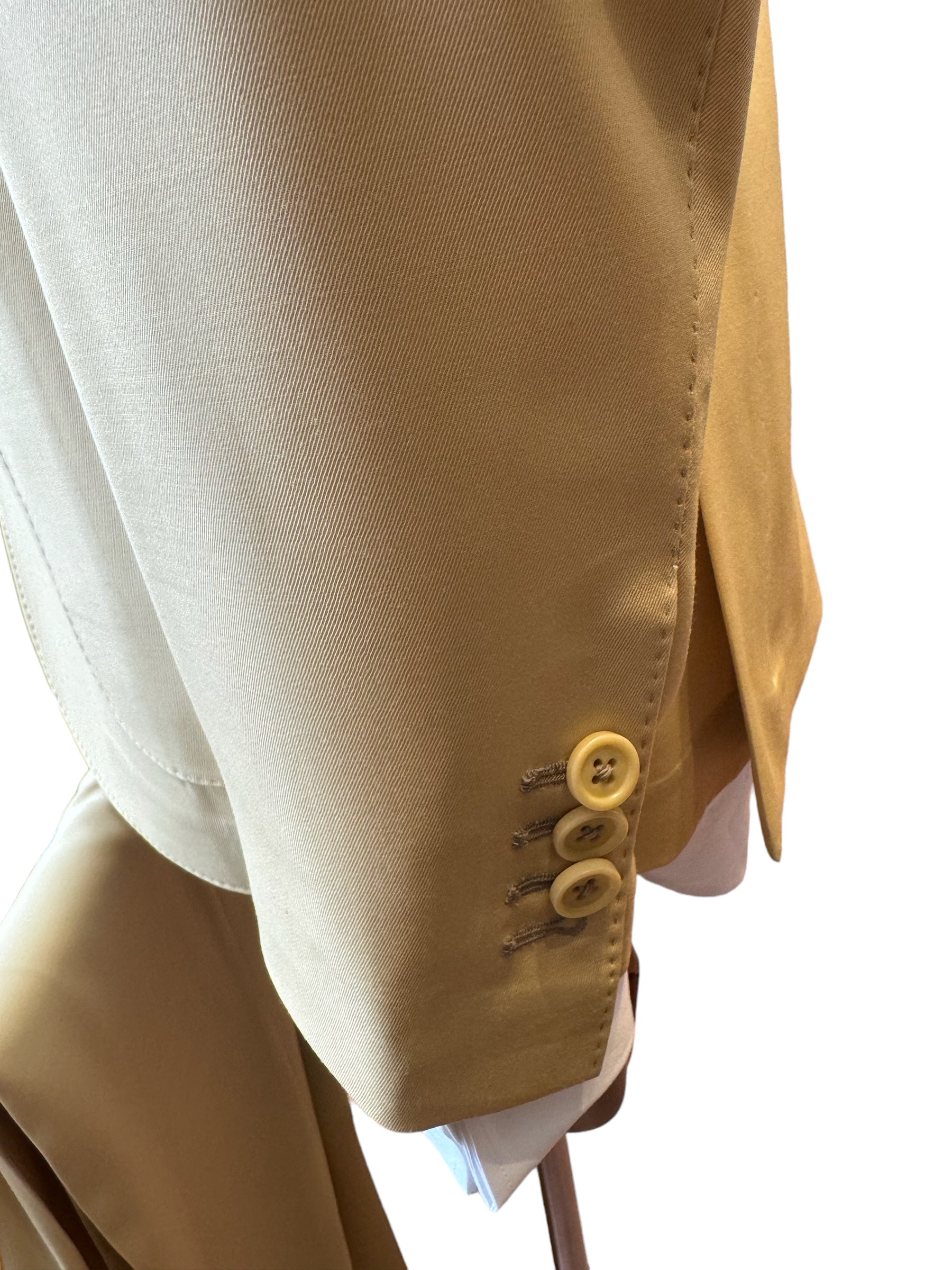 single-breasted suit
