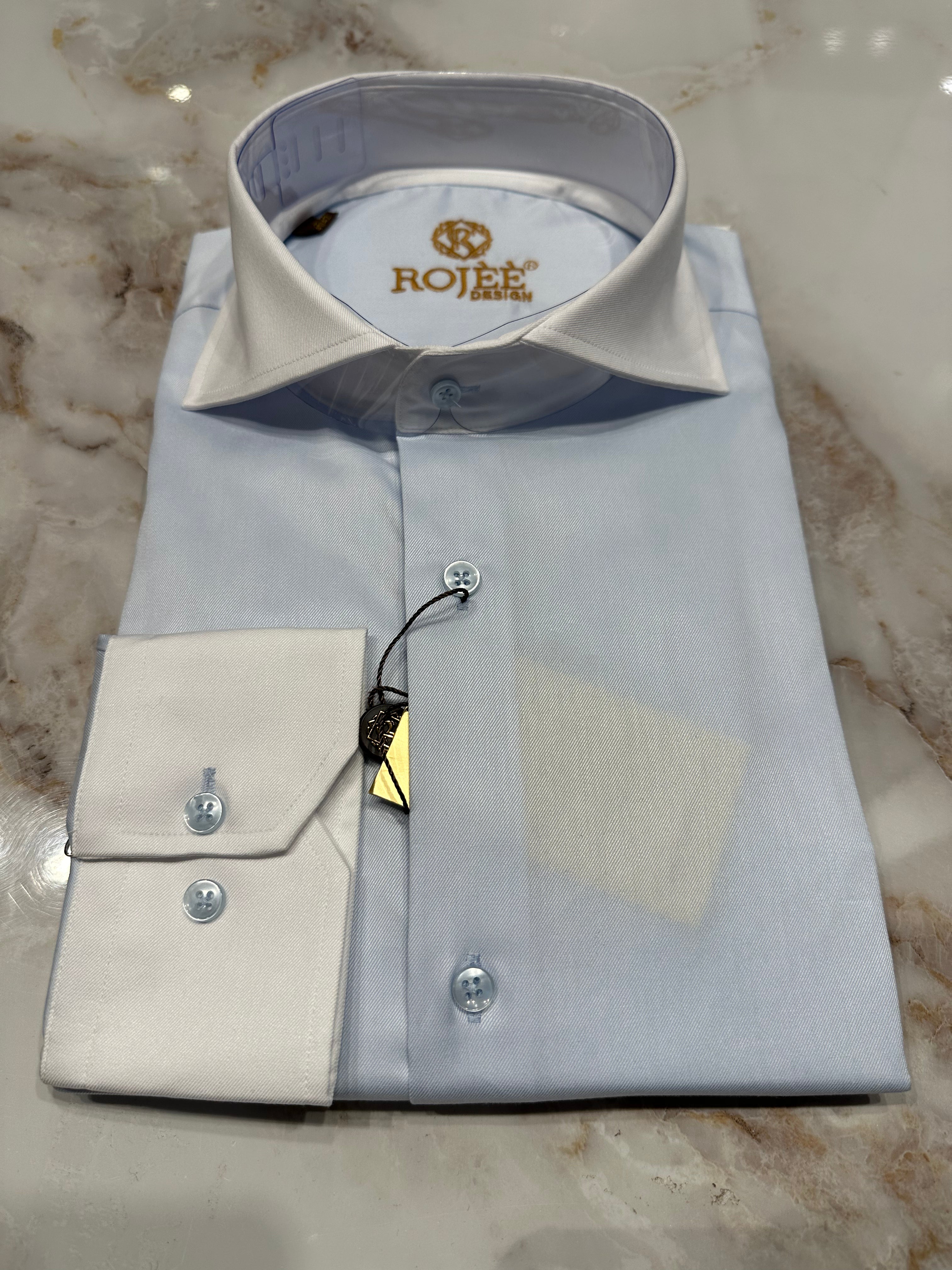 Light blue shirt with white collar Full shark / Shark / Round / Pointed collar