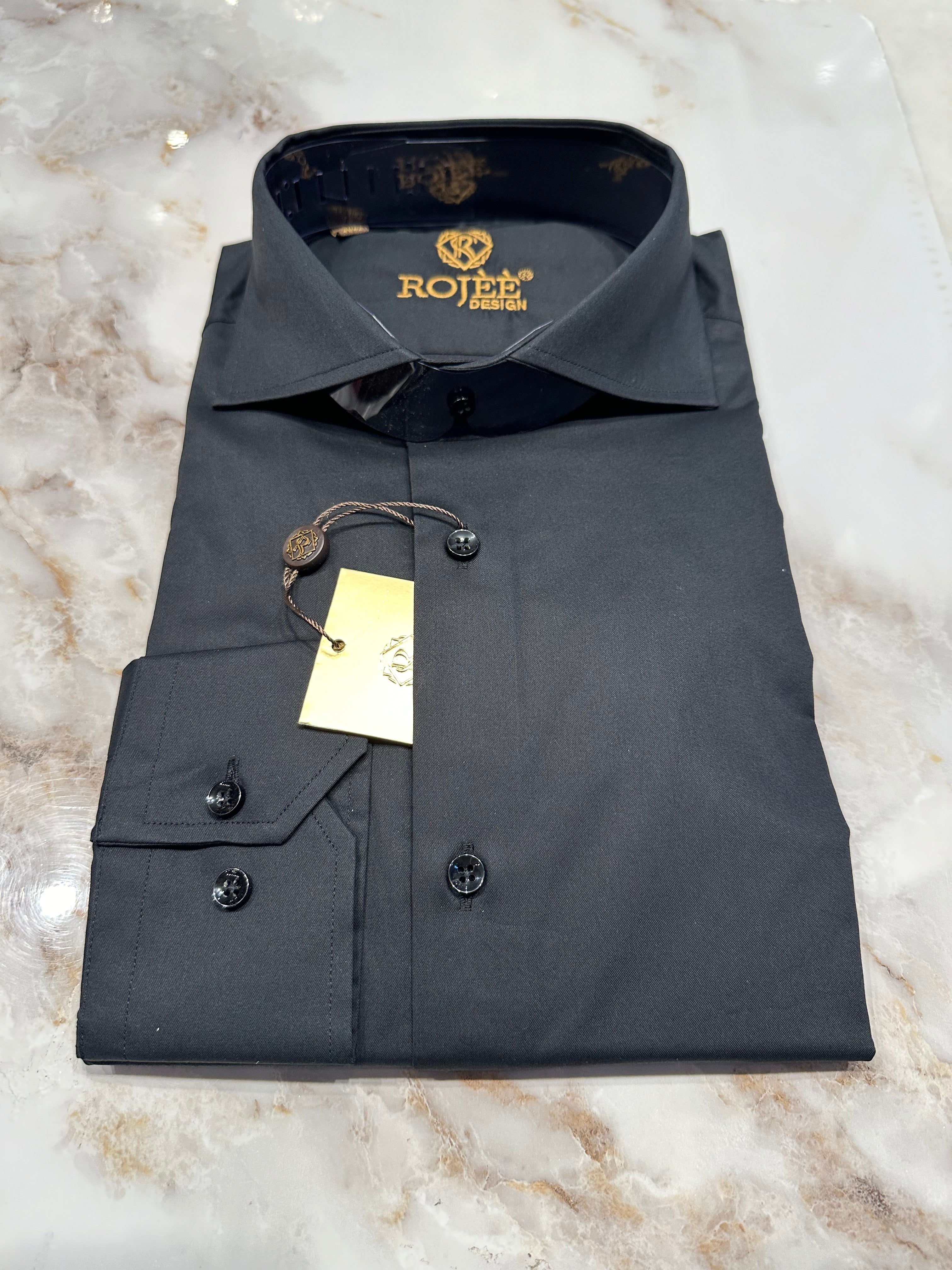 Black Shirt / Shark / Pointed Collar