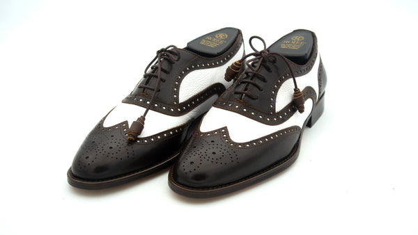 Schnürsenkel Schuhe aus Leder