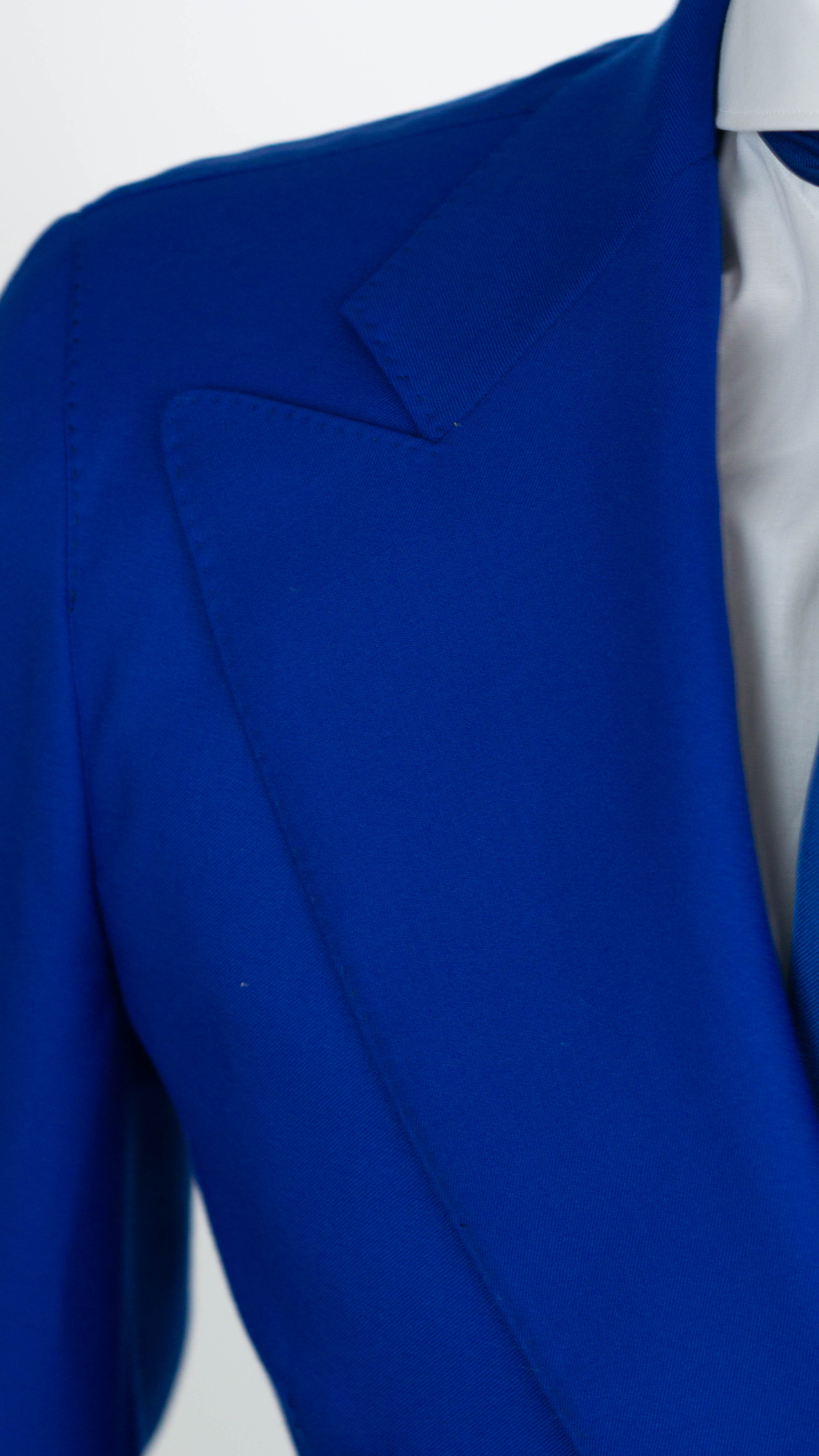 Double-breasted suit in blue