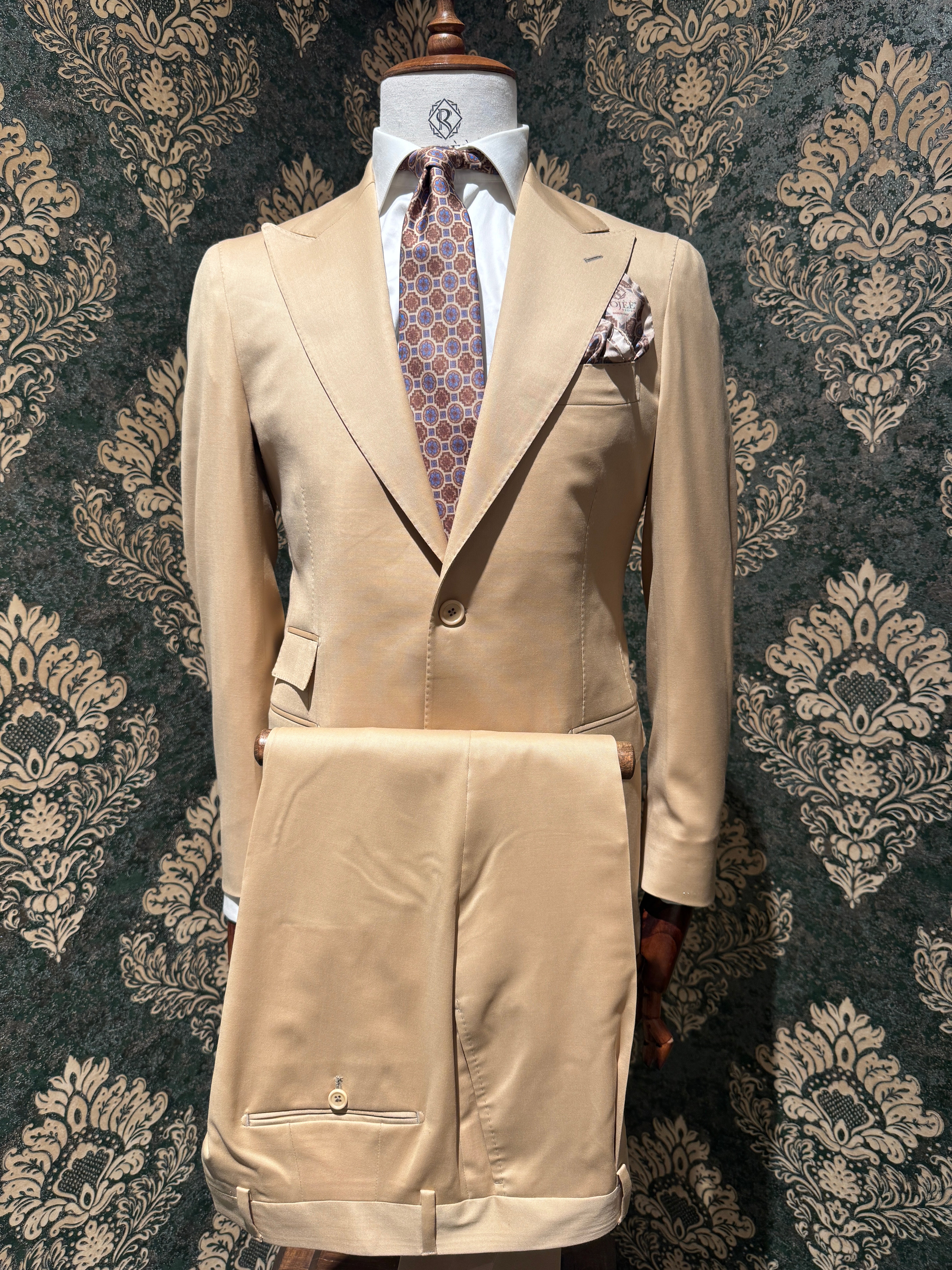 Anzug Einreiher Beige