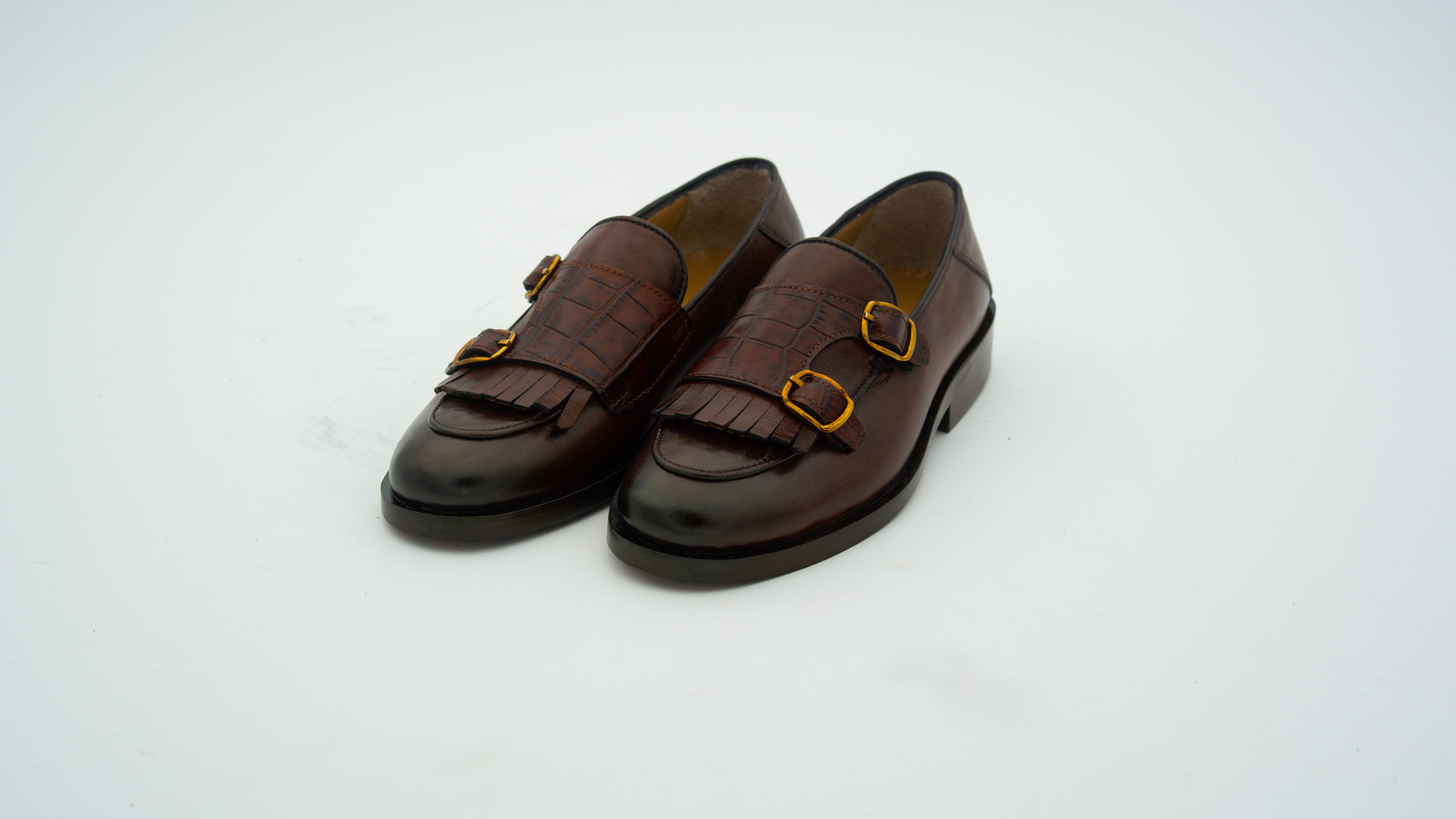 Slipper mit Fransen aus Leder