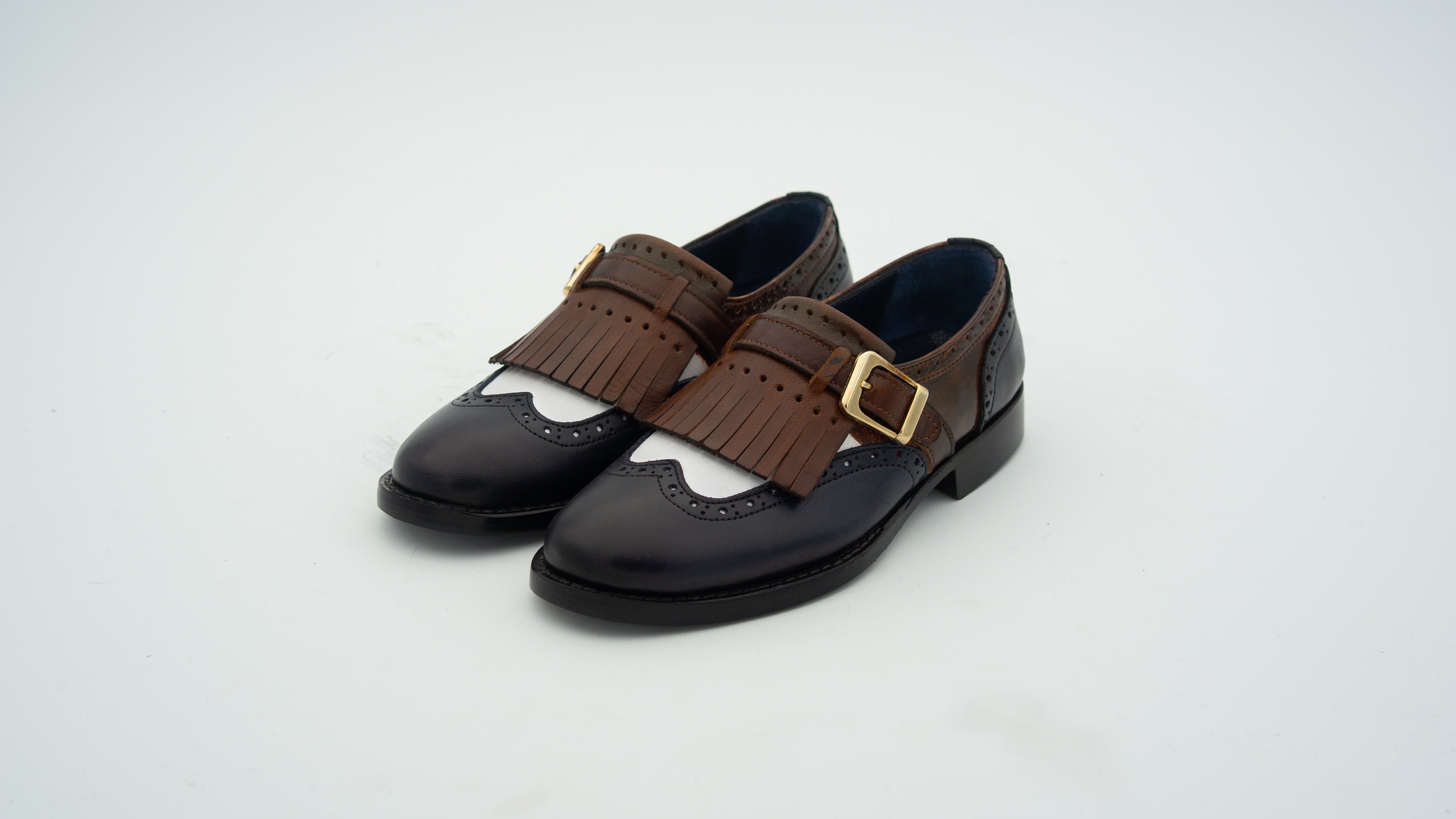 Slipper mit Fransen aus Leder