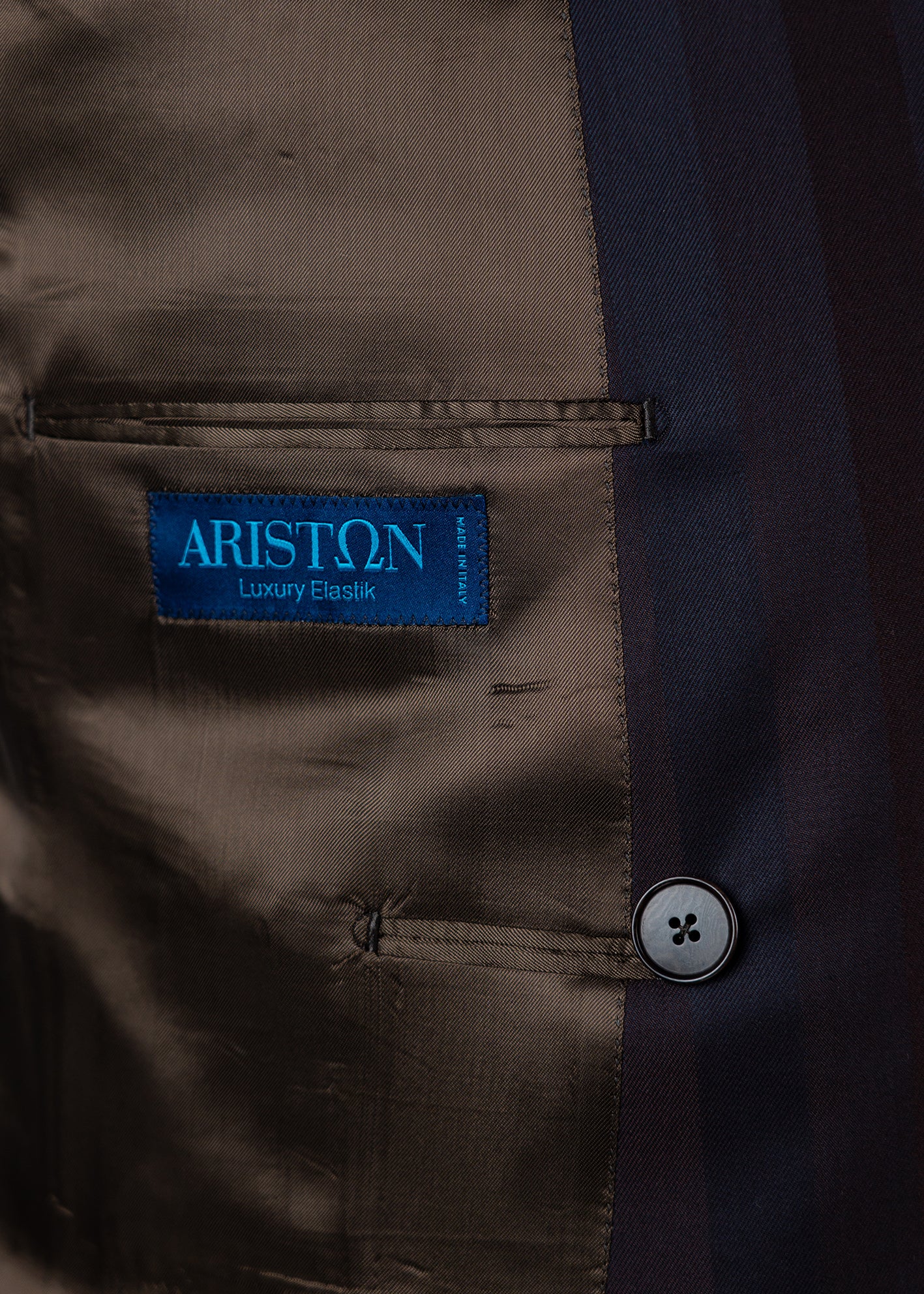 Solar by Ariston – Exklusiver Stoff aus Italien