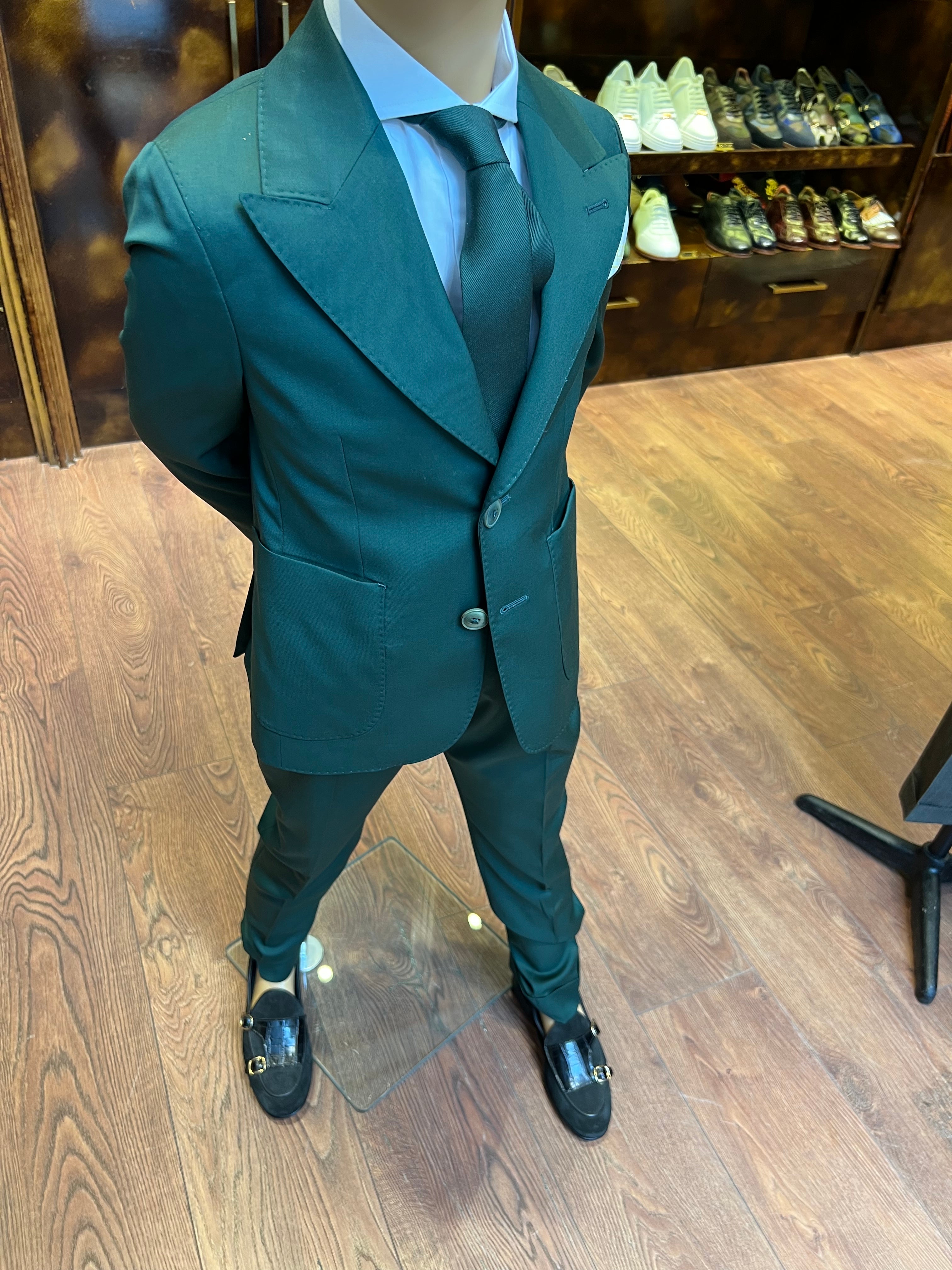 Suit Green