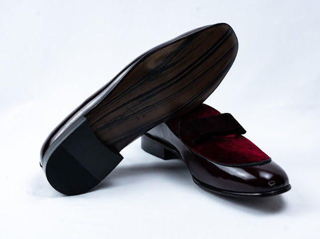 Lackschuhe mit Samt