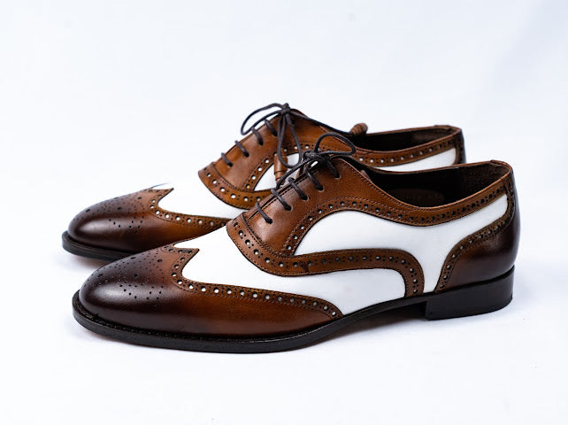 Schnürsenkel Schuhe aus Leder