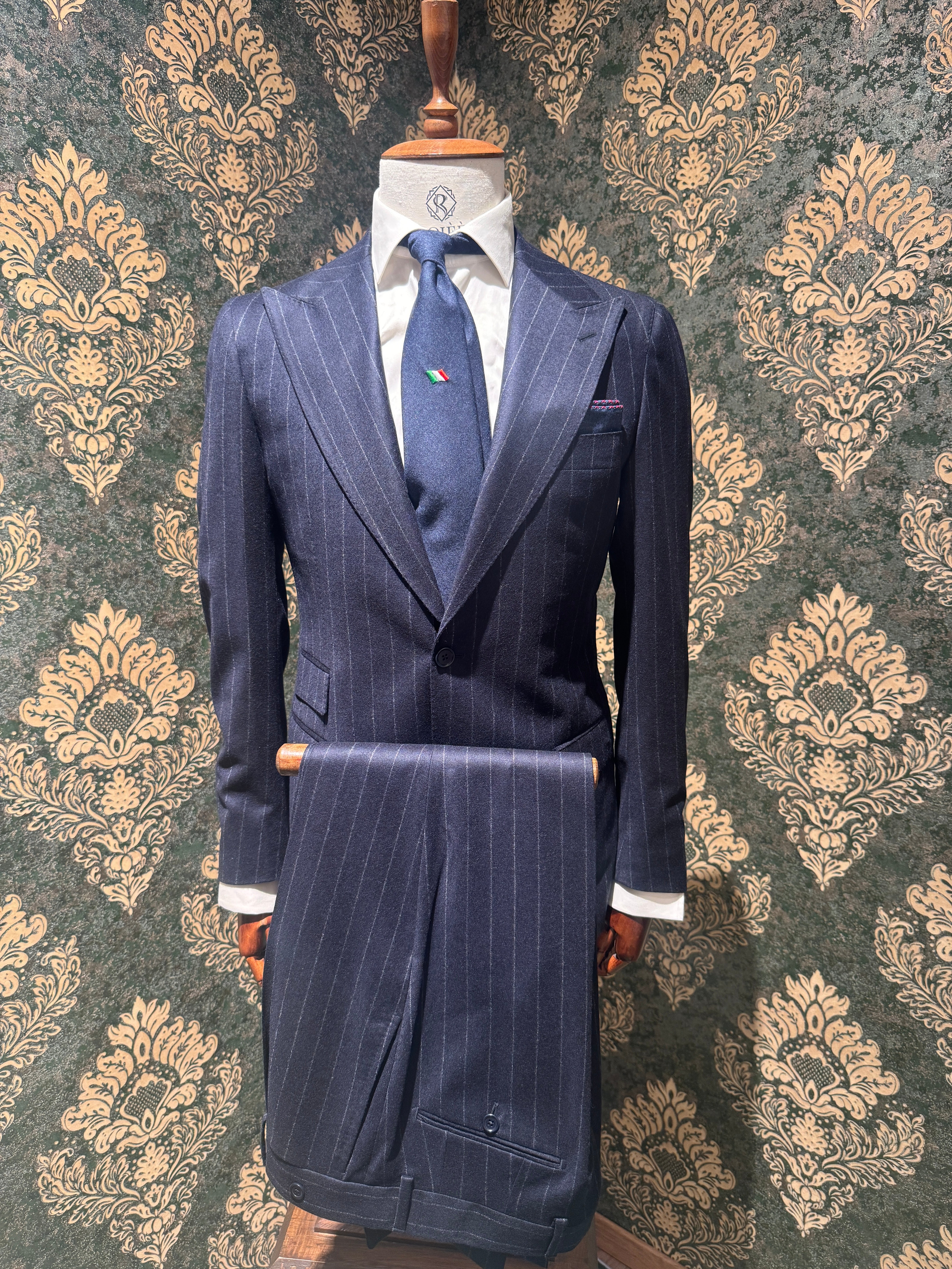 Anzug ein Reiher Nadelstreifen Blau