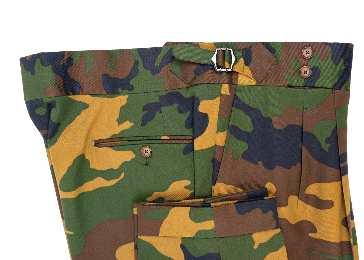 Camouflage Anzug