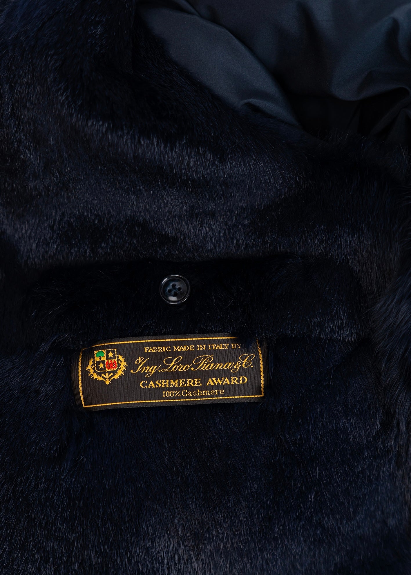 ROJÈÈ DESIGN – Cashmere Loro Piana  Fabric & Raccoon Fur Jacket
