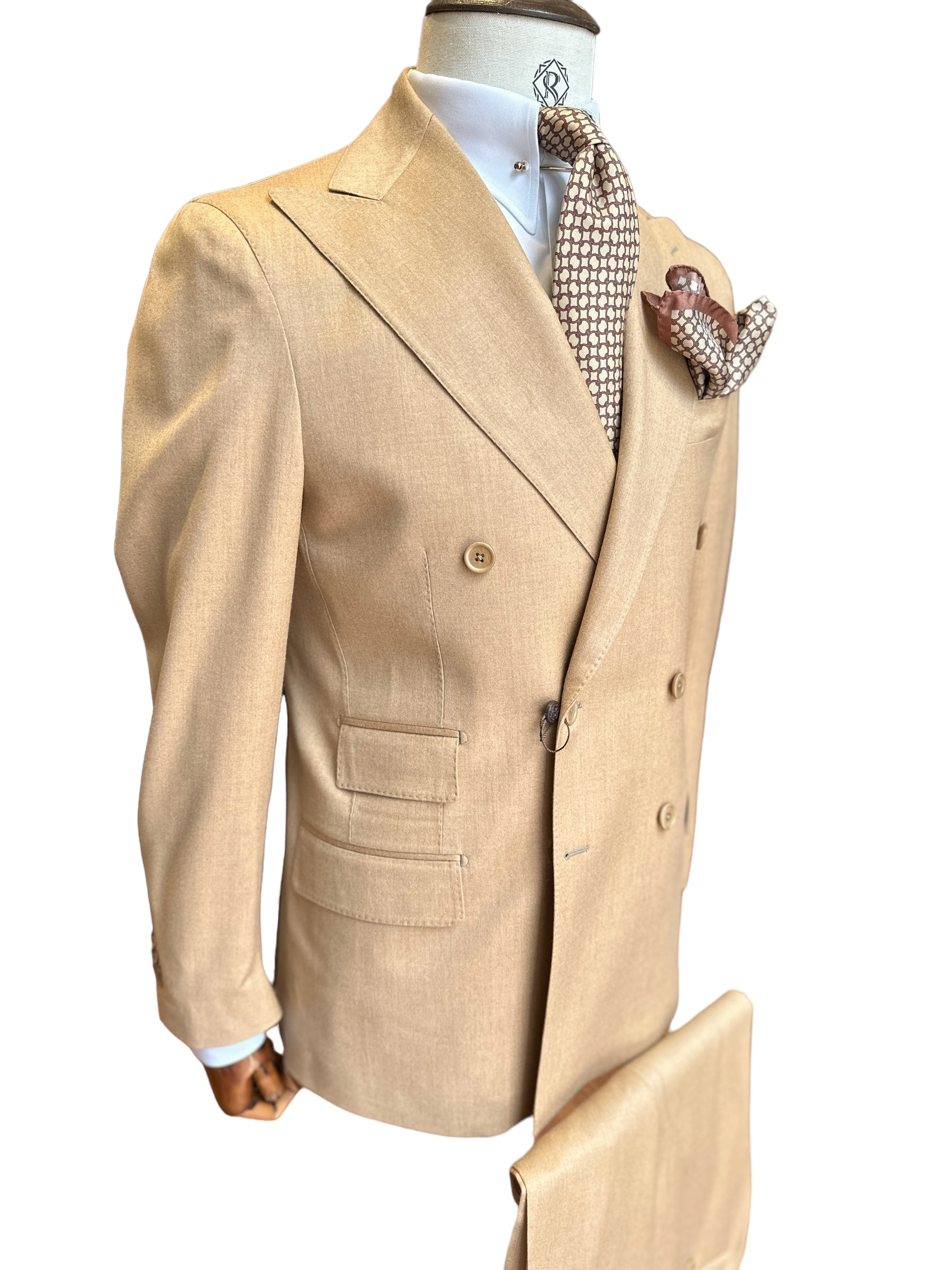 Suit Double-breasted Camel