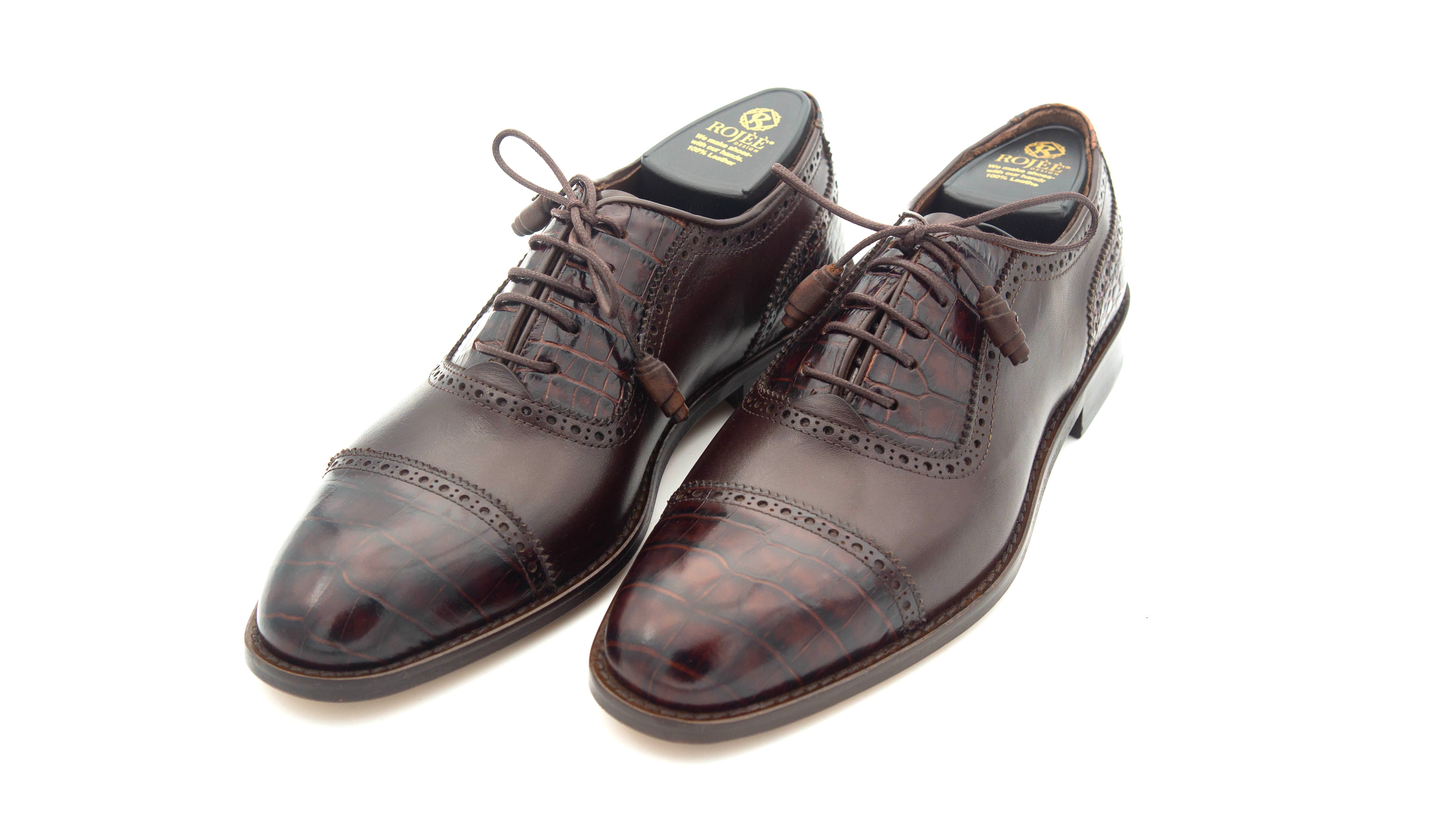 Schnürschuhe aus Leder